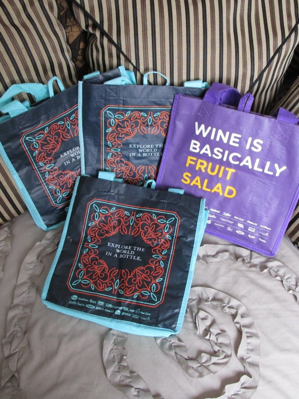 lot of wine bottle shopping bags
